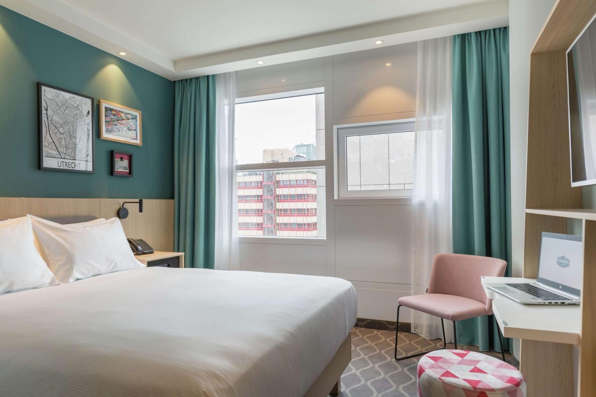 Hampton By Hilton Utrecht Centraal Station Hotel Bagian luar foto