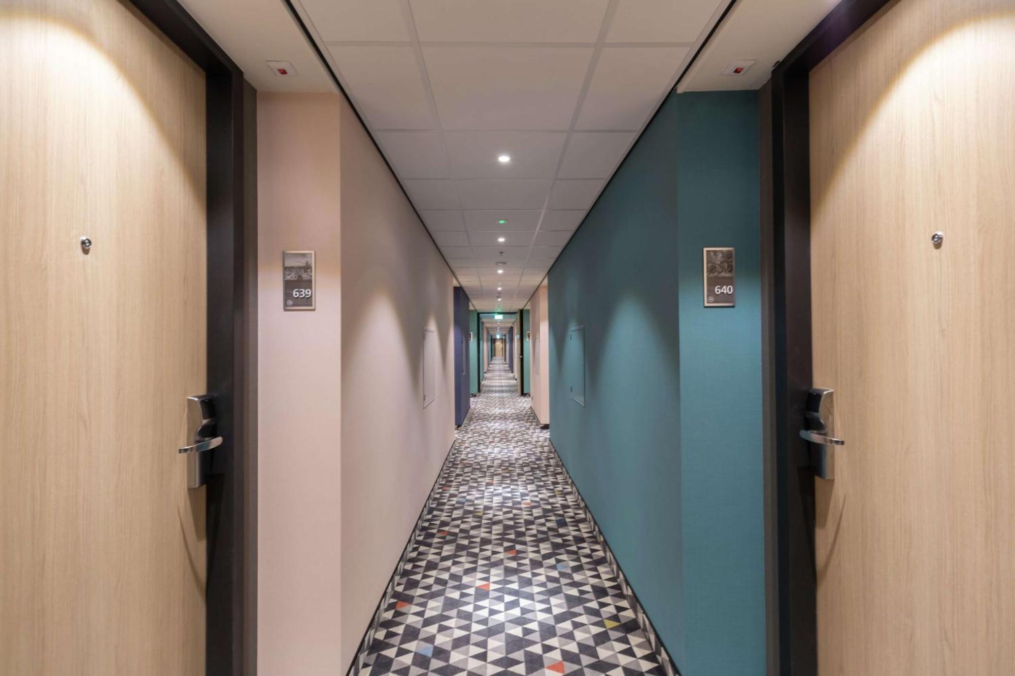 Hampton By Hilton Utrecht Centraal Station Hotel Bagian luar foto